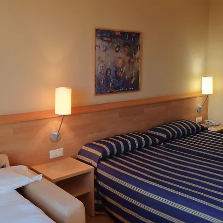 Flag Valencia Hotel 3*